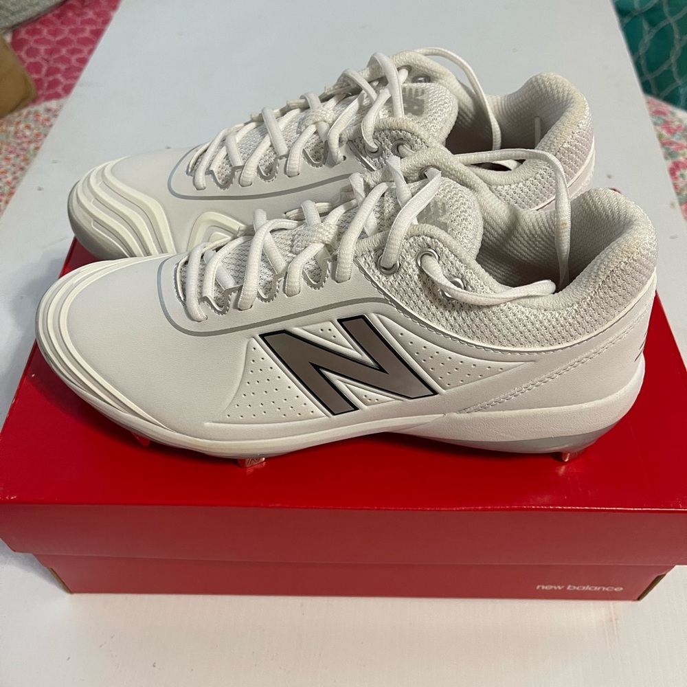 🥎New Balance Fuse v2 Low Cut Metal Softball Cleat🥎